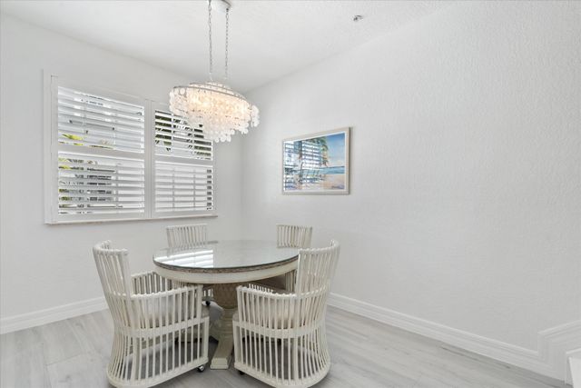 295 NE 5th Avenue 32, Delray Beach, FL 33483