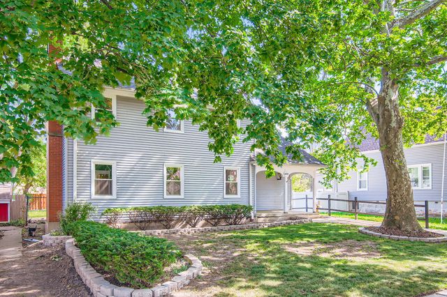 2630 Grunewald Street, Blue Island, IL 60406