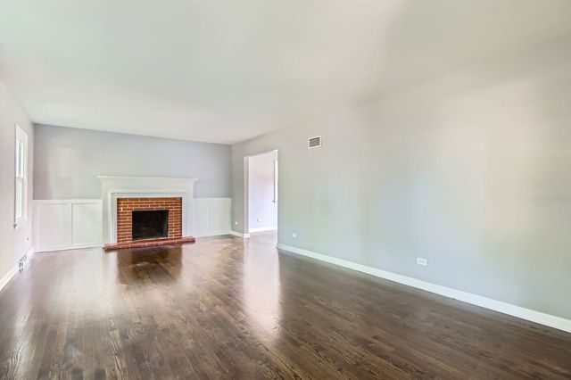2630 Grunewald Street, Blue Island, IL 60406
