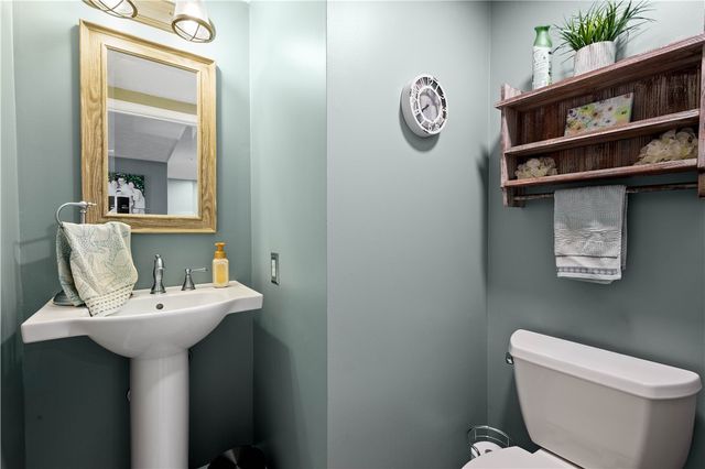 310 Rocky Ridge Road, Bethel Park, PA 15102