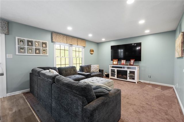 310 Rocky Ridge Road, Bethel Park, PA 15102