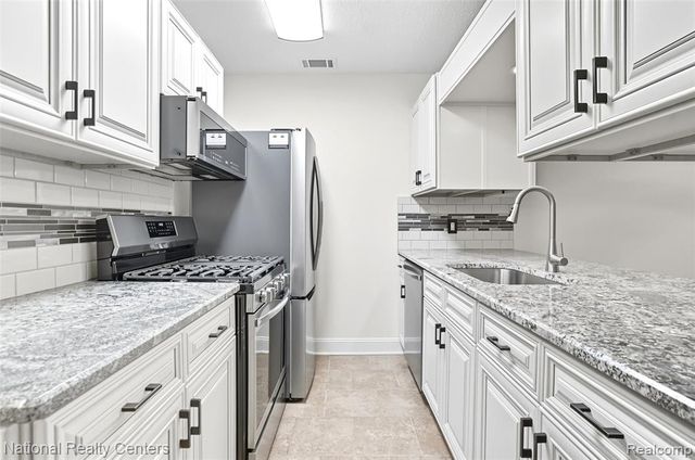 35863 Hunter Avenue, Westland, MI 48185