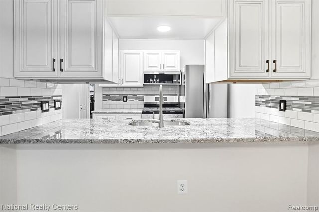 35863 Hunter Avenue, Westland, MI 48185