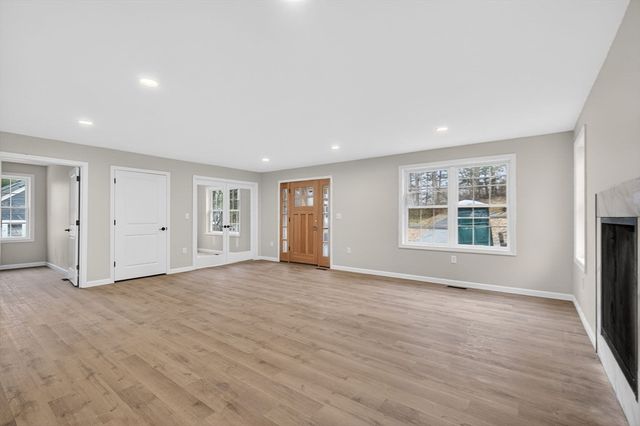 65 Ormonde Rd, Methuen, MA 01844