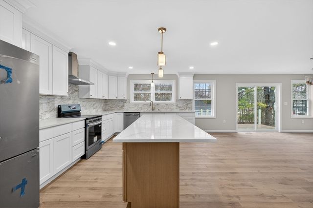 65 Ormonde Rd, Methuen, MA 01844