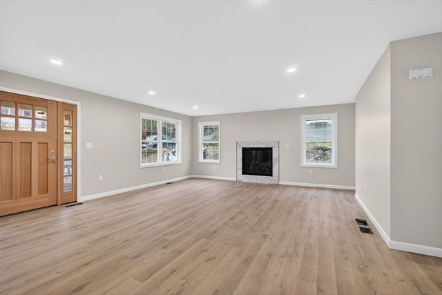 65 Ormonde Rd, Methuen, MA 01844