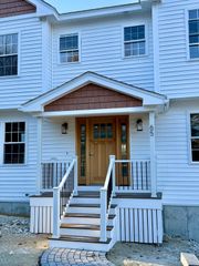 65 Ormonde Rd, Methuen, MA 01844