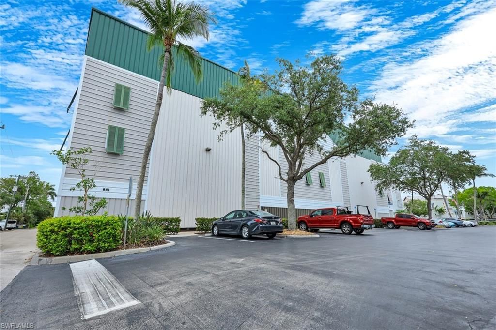 891 10th ST S, NAPLES, FL 34102 — photo 3