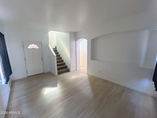 5812 S 10TH Drive, Phoenix, AZ 85041