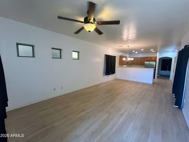 5812 S 10TH Drive, Phoenix, AZ 85041