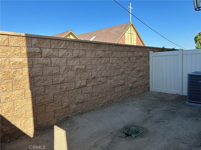 7001 Solara Way, Westminster, CA 92683