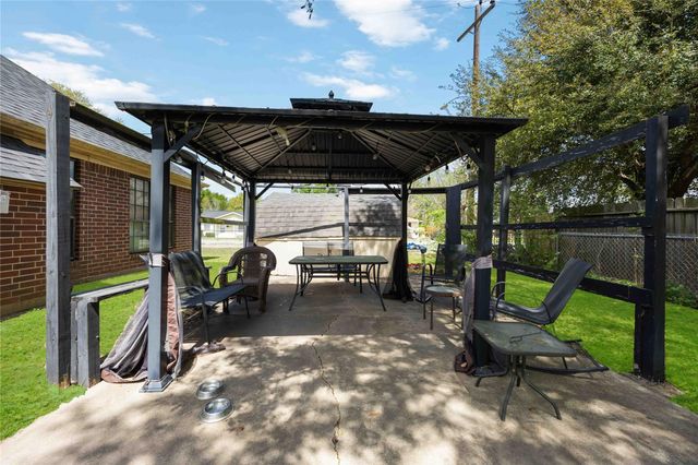 9401 Kappa Drive, Houston, TX 77051