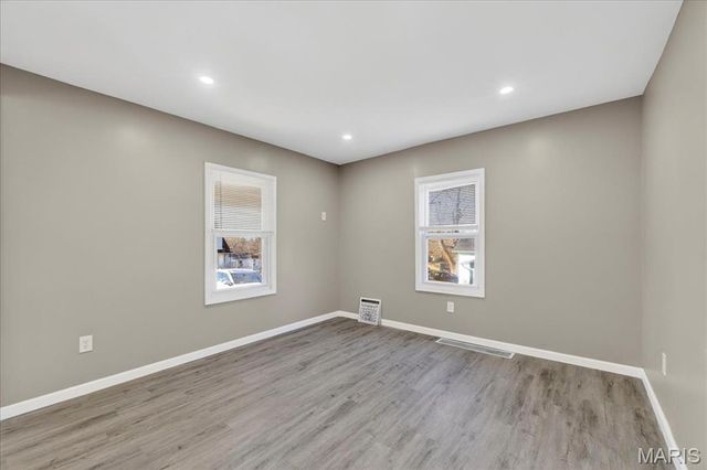 10563 Decker Avenue, St Louis, MO 63114