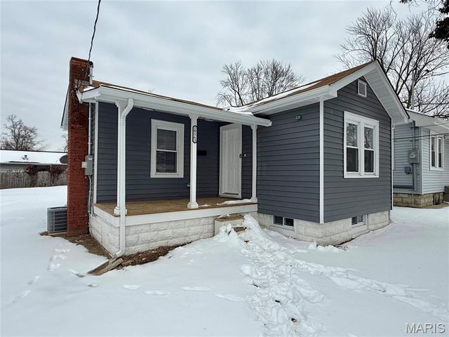 10563 Decker Avenue, St Louis, MO 63114