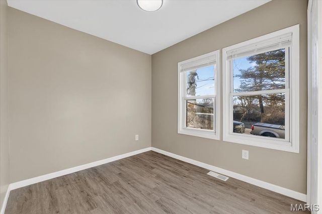 10563 Decker Avenue, St Louis, MO 63114