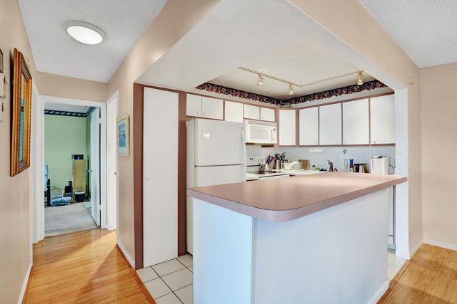 160 CYPRESS CLUB Drive 630, Pompano Beach, FL 33060