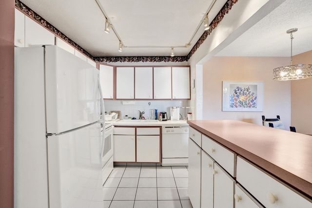 160 CYPRESS CLUB Drive 630, Pompano Beach, FL 33060