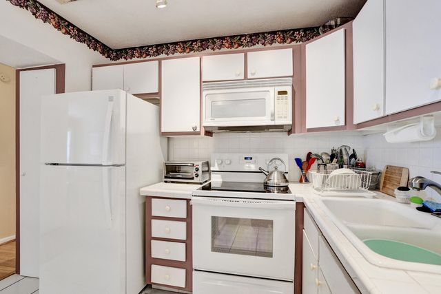 160 CYPRESS CLUB Drive 630, Pompano Beach, FL 33060
