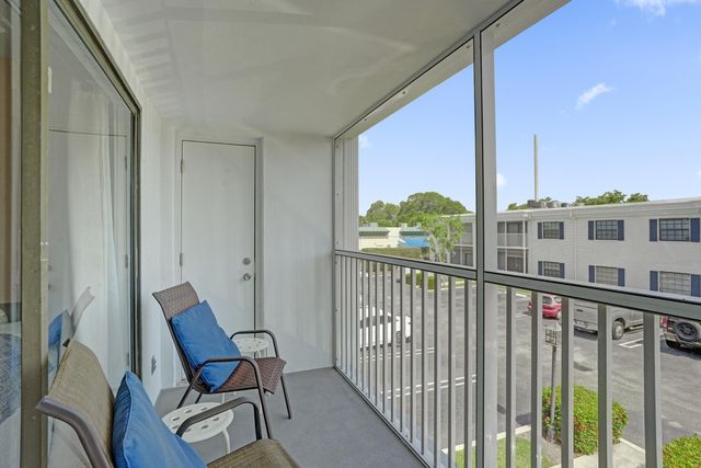 160 CYPRESS CLUB Drive 630, Pompano Beach, FL 33060