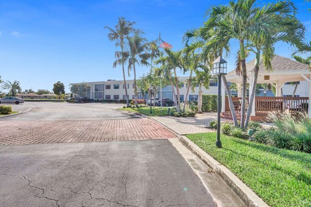 160 CYPRESS CLUB Drive 630, Pompano Beach, FL 33060