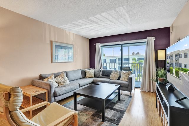 160 CYPRESS CLUB Drive 630, Pompano Beach, FL 33060