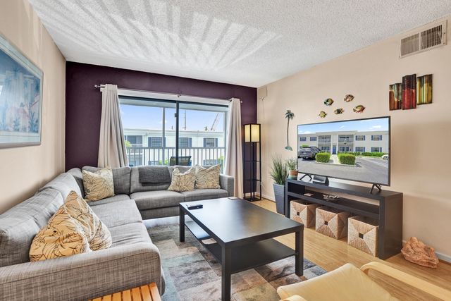 160 CYPRESS CLUB Drive 630, Pompano Beach, FL 33060