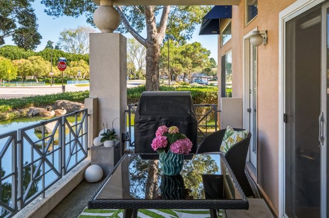 810 Lakeshore Drive, Redwood City, CA 94065
