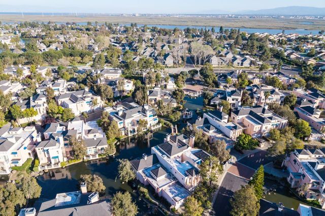 810 Lakeshore Drive, Redwood City, CA 94065