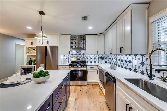 1294 Almont SW Drive, Atlanta, GA 30310