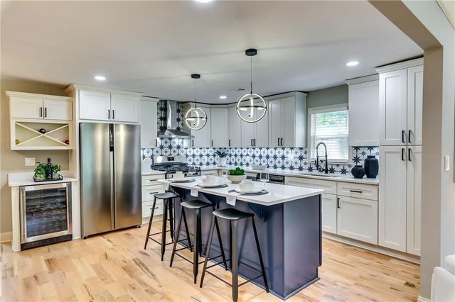 1294 Almont SW Drive, Atlanta, GA 30310