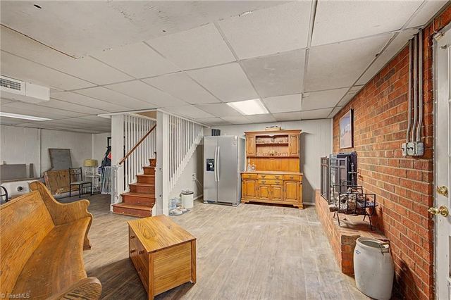 3861 Tangle Lane, Winston-salem, NC 27106