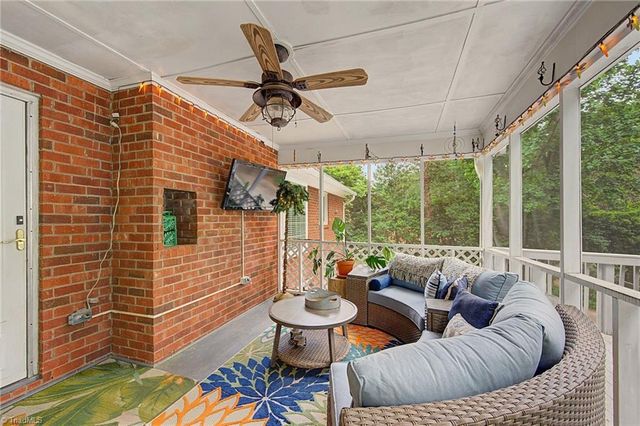 3861 Tangle Lane, Winston-salem, NC 27106
