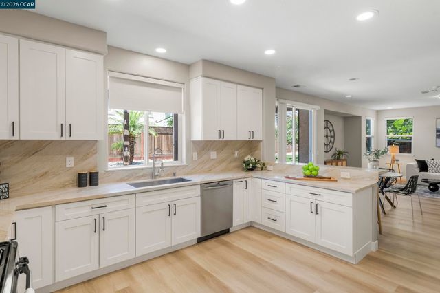 38 Keith Ct, Oakley, CA 94561