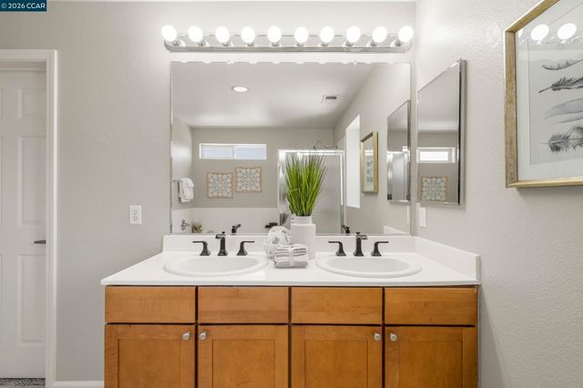 38 Keith Ct, Oakley, CA 94561