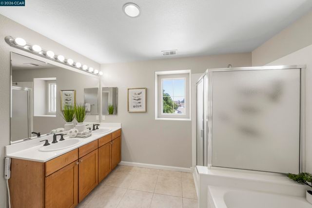 38 Keith Ct, Oakley, CA 94561