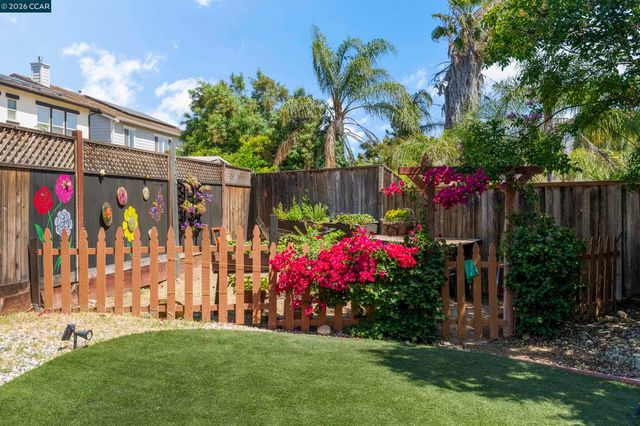 38 Keith Ct, Oakley, CA 94561