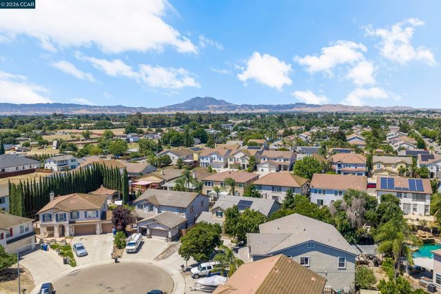 38 Keith Ct, Oakley, CA 94561
