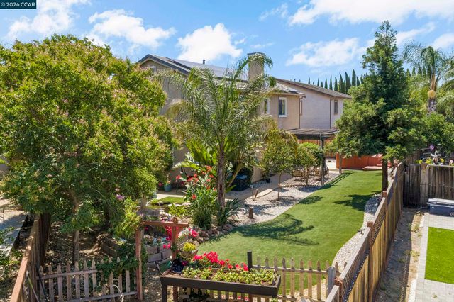 38 Keith Ct, Oakley, CA 94561