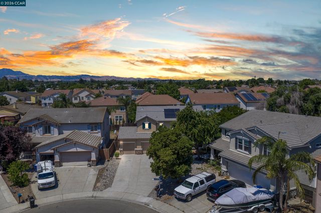 38 Keith Ct, Oakley, CA 94561