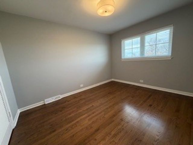 1332 Greenwillow Lane 3, Glenview, IL 60025