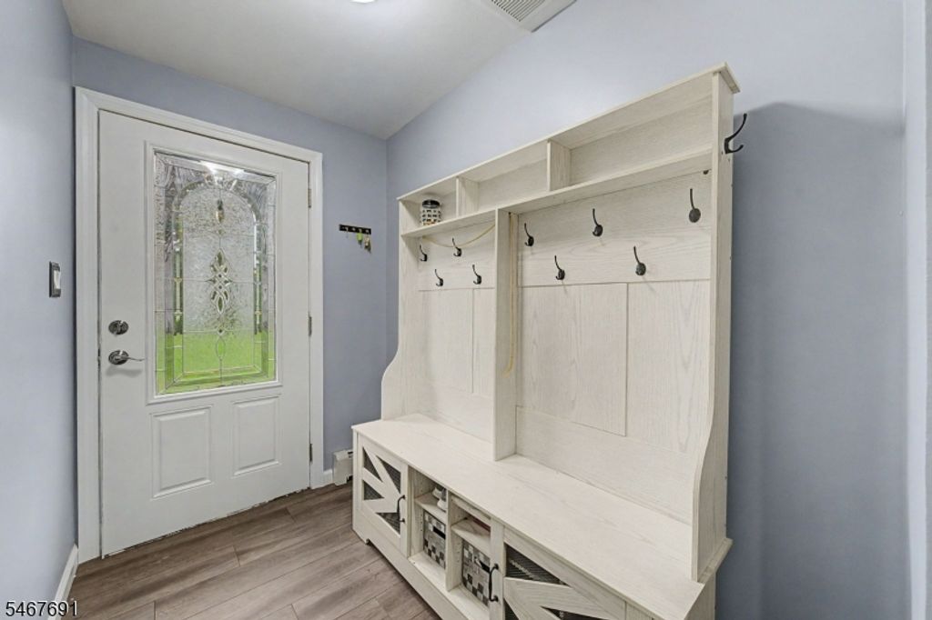 8 Yale St, Mount Olive Twp., NJ 07828 — photo 4