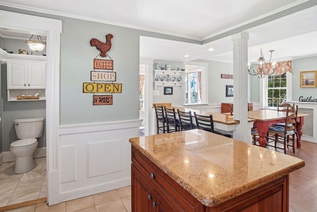 11 North Ave, Melrose, MA 02176