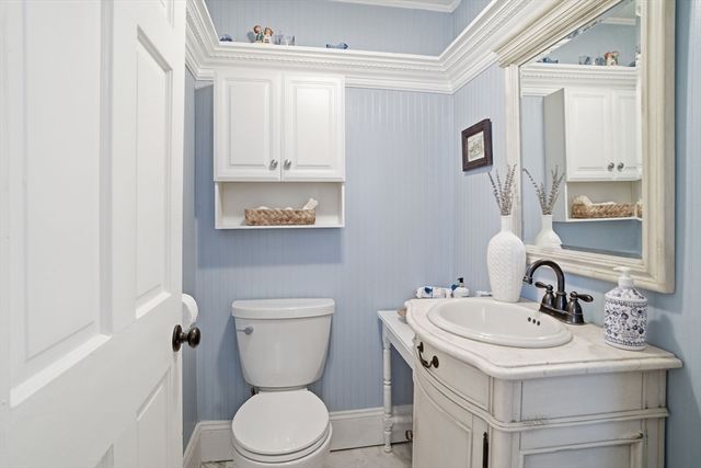 11 North Ave, Melrose, MA 02176