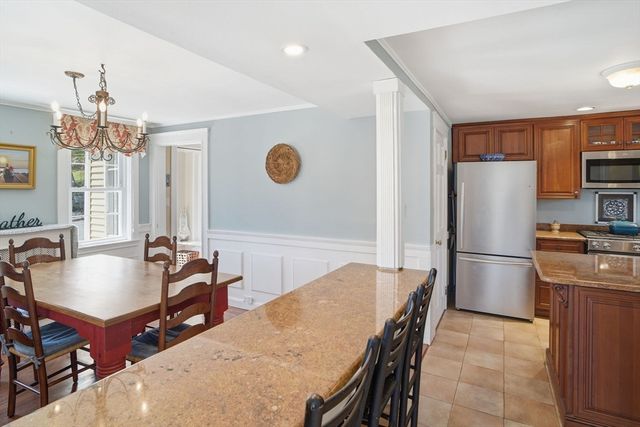 11 North Ave, Melrose, MA 02176