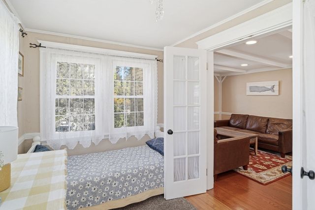 11 North Ave, Melrose, MA 02176