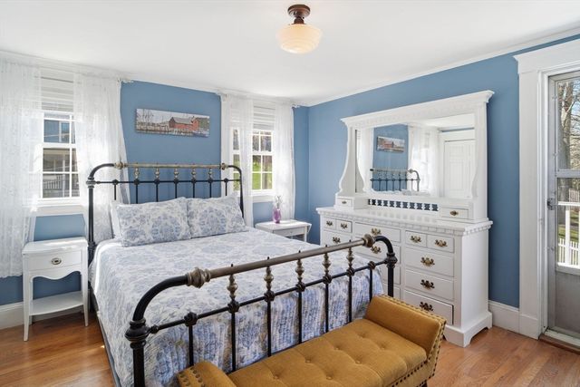 11 North Ave, Melrose, MA 02176