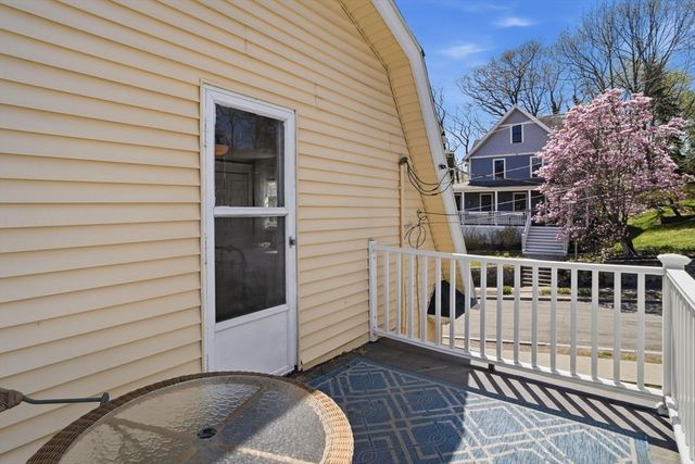 11 North Ave, Melrose, MA 02176