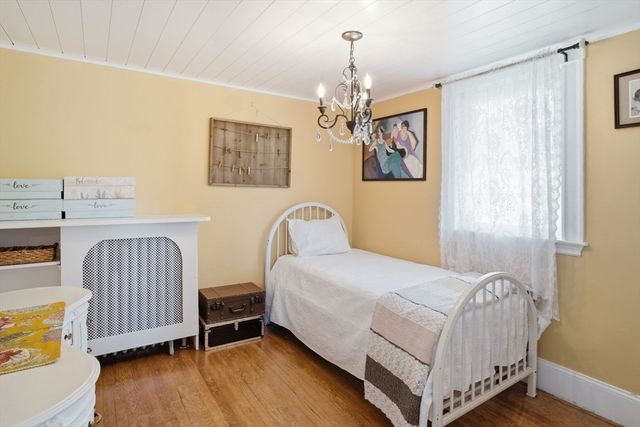 11 North Ave, Melrose, MA 02176