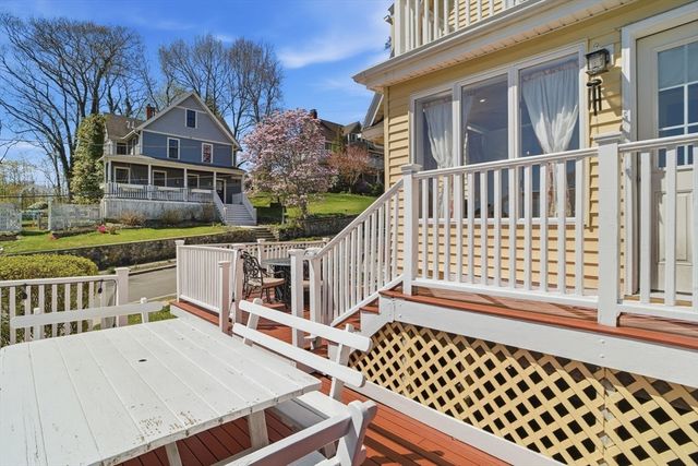 11 North Ave, Melrose, MA 02176