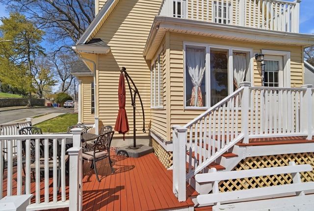 11 North Ave, Melrose, MA 02176